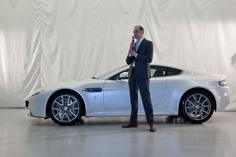 Презентация Aston Martin V8 Vantage S