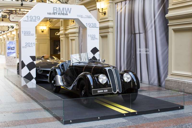 Выставка BMW в ГУМе, Москва