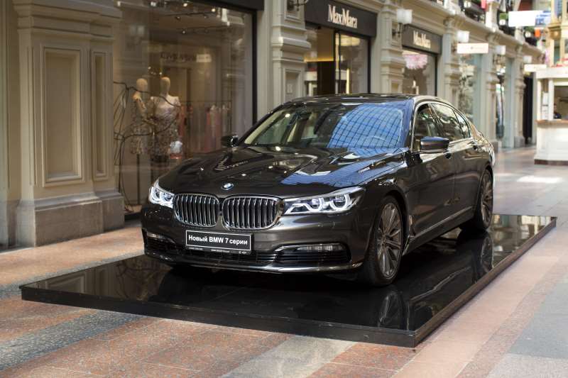 Выставка BMW в ГУМе, Москва