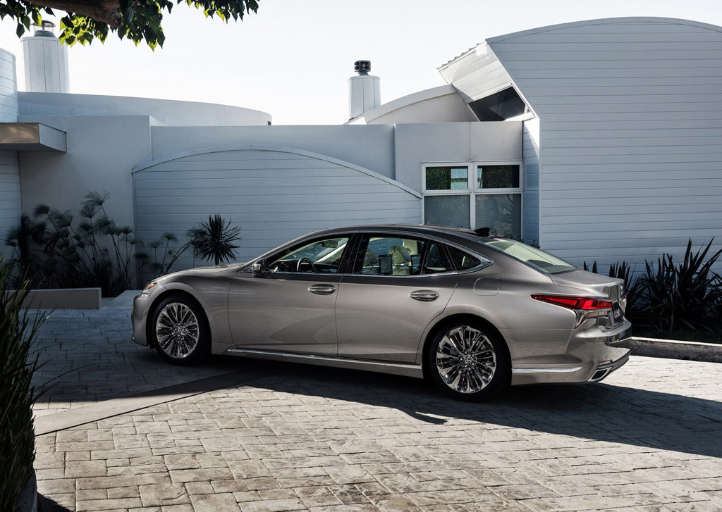 2018 Lexus LS
