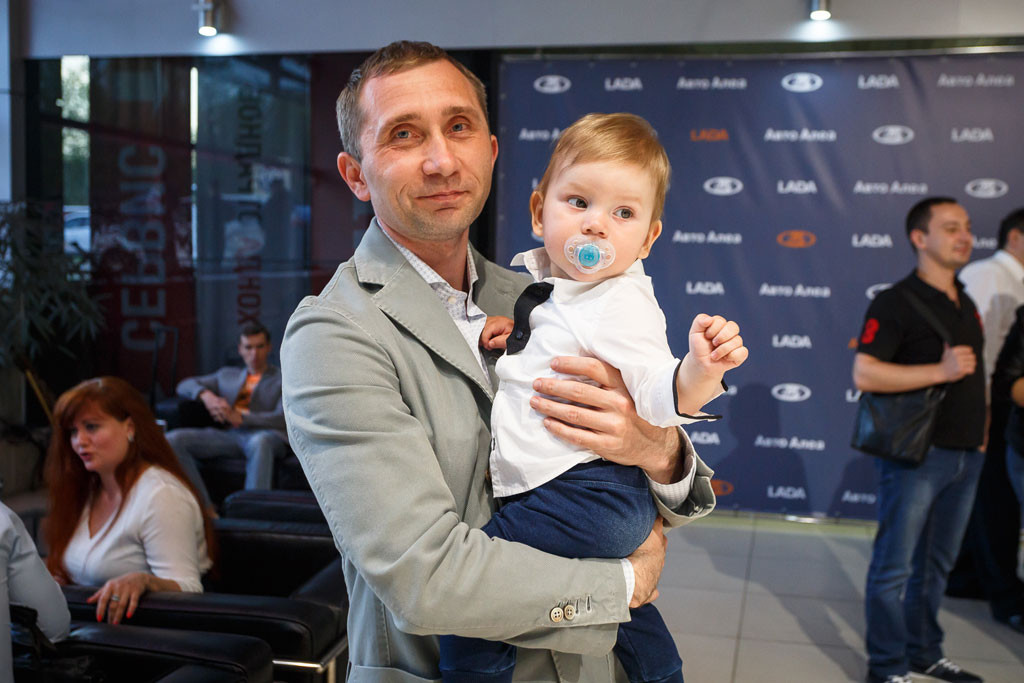 Дмитрий Грачев в автосалоне "Lada Авто Алеа"