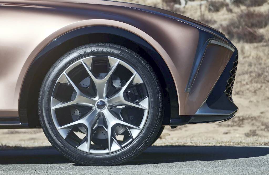 Lexus LF-1 Limitless Concept