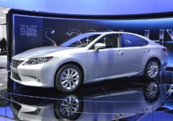Lexus ES 300h Hybrid