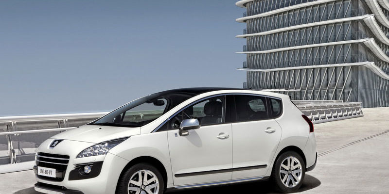 2012 Peugeot 3008 HYbrid4