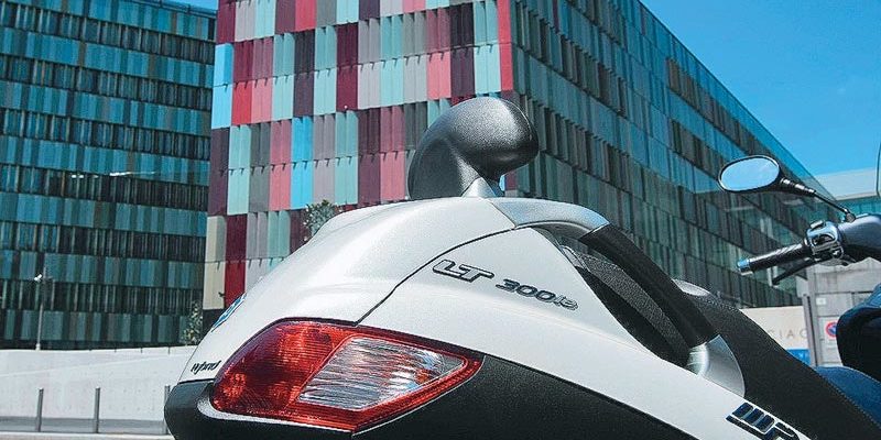 Скутер Piaggio MP3