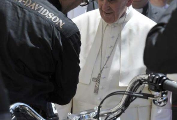 Папа Римский, Harley-Davidson