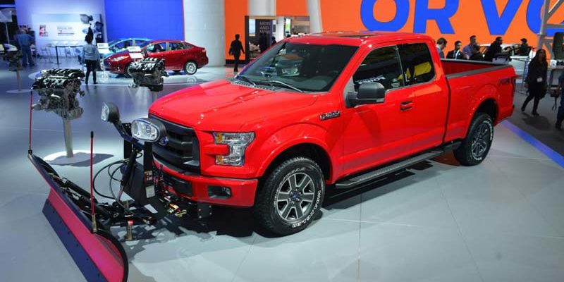 2015 Ford F-150 (снегоуборщик)
