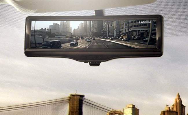 «Умное» зеркало заднего вида, технология Smart Rearview Mirror, Nissan