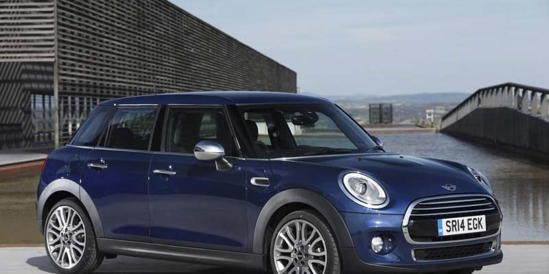 2015 MINI Cooper (5 дверей)