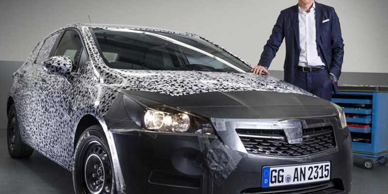 2016 Opel Astra и Карл-Томас Нойманн