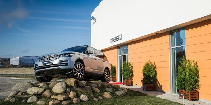 Центр Jaguar Land Rover Experience в России