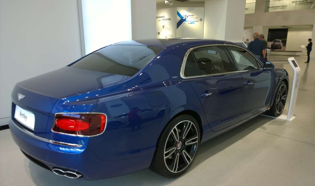 Bentley Flying Spur 2016, VW forum DRIVE, Берлин