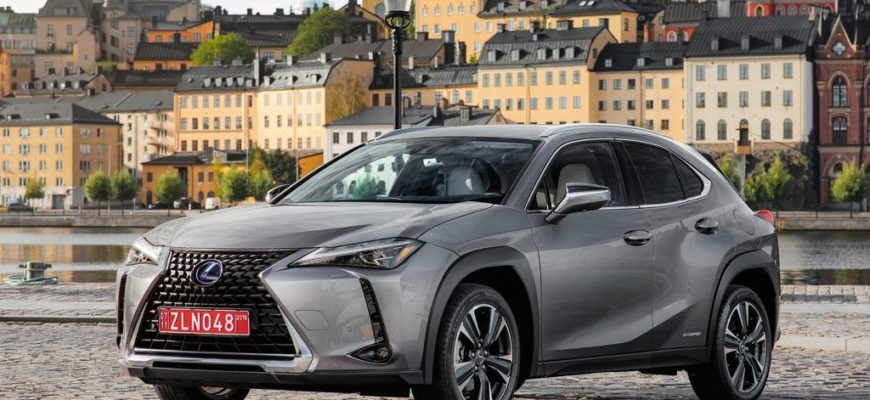 2019 Lexus UK