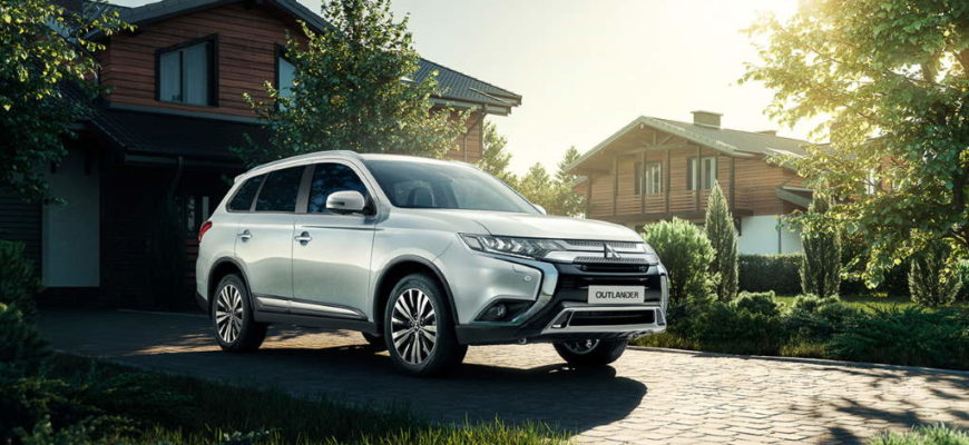 2020 Mitsubishi Outlander (7 мест)