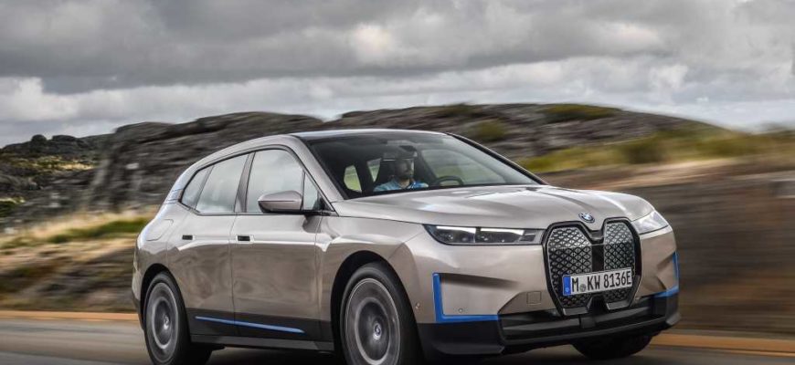 2022 BMW iX