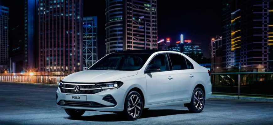 2021 Volkswagen Polo с пакетом Спорт