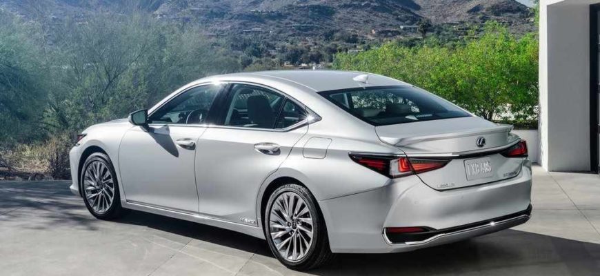2022 Lexus ES