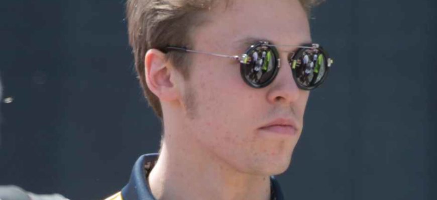 Даниил Квят