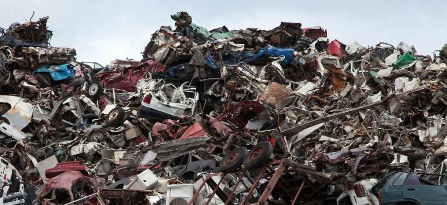 Свалка автомобилей