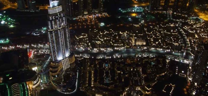 Дубай (мегаполис, ночь)