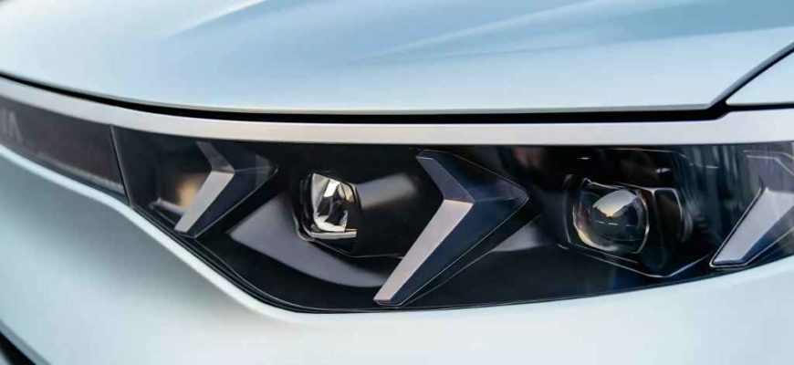 Электромобиль E-NEVA разработки оборонного концерна "Алмаз-Антей"