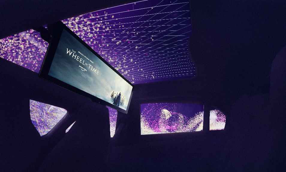 Технология BMW Theatre Screen на CES-2022 в Лас-Вегасе