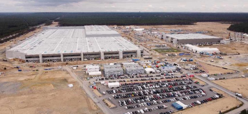 Gigafactory 4 в Грюнхайде (завод Tesla в Берлине)