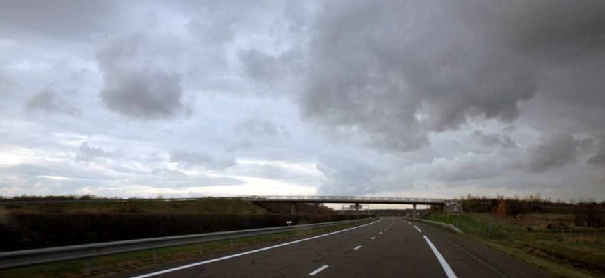 Дорога, мост, разметка