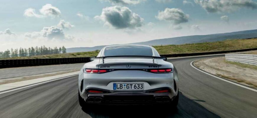 2024 Mercedes-AMG GT Coupe
