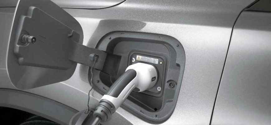 2024 Chery Tiggo 8 Pro Plug-in Hybrid. Электрозаправка