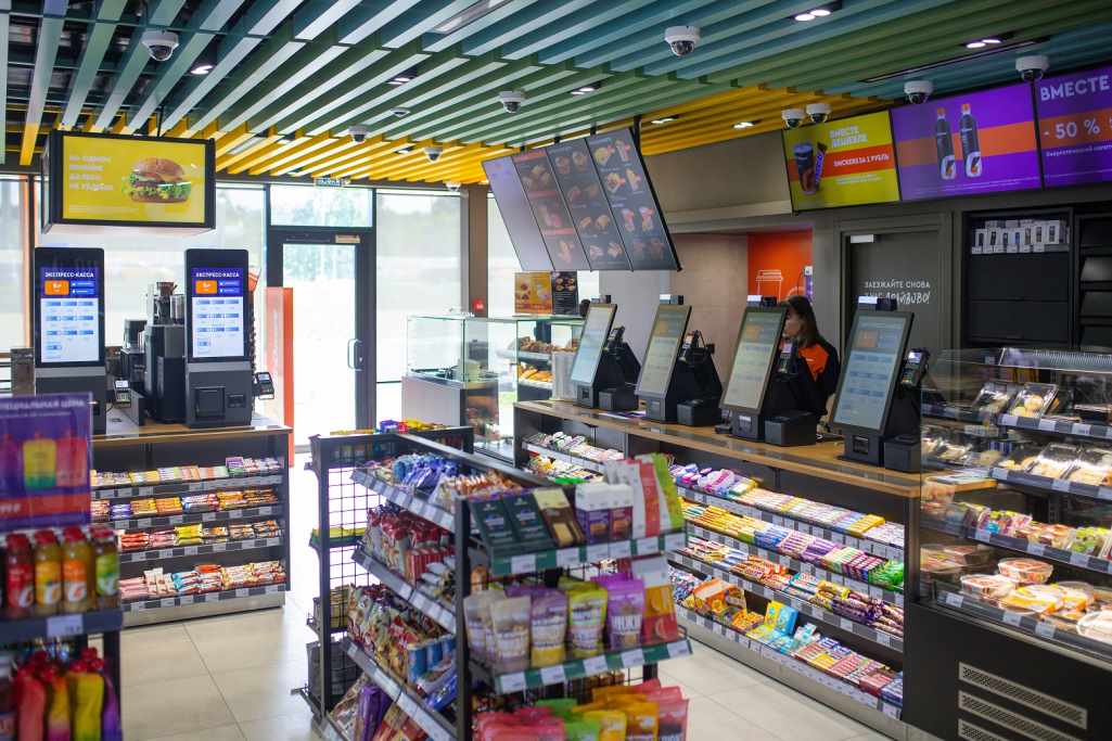 Магазин при АЗС "Газпромнейть" нового формата