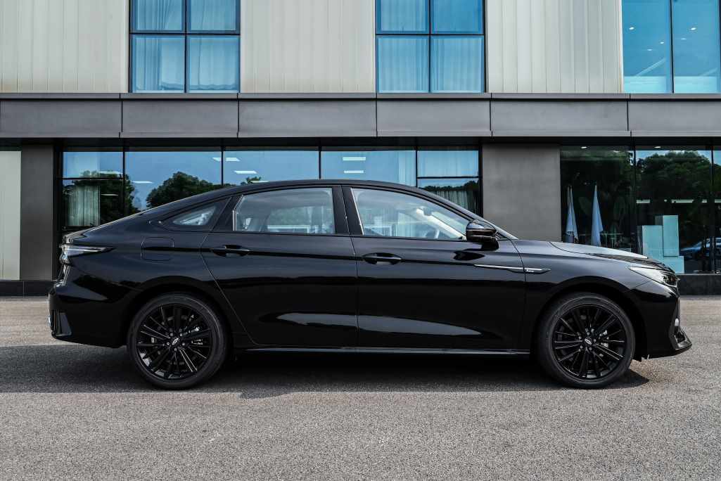 2024 Chery Arrizo 8 Ultra Black