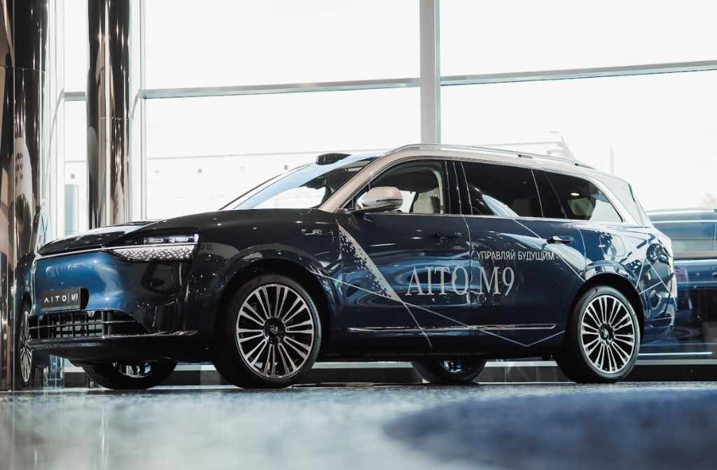 2024 Seres M9 (Aito Seres M9)